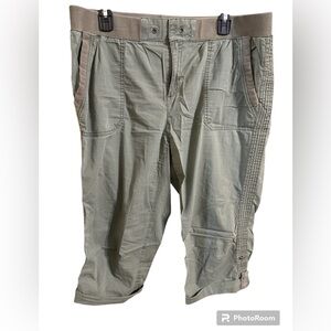 Khakis & Company Capris - Adjustable Length - Army Green